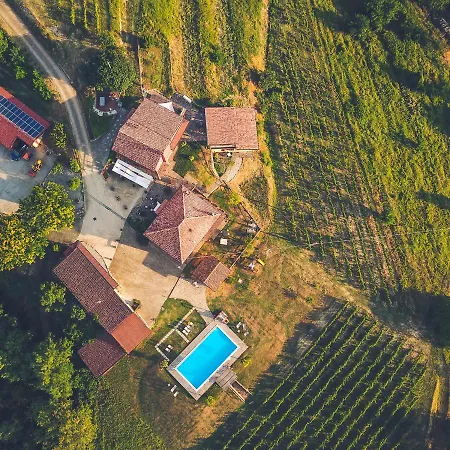 Tenuta Monteoliveto - Family - Nelle Langhe *